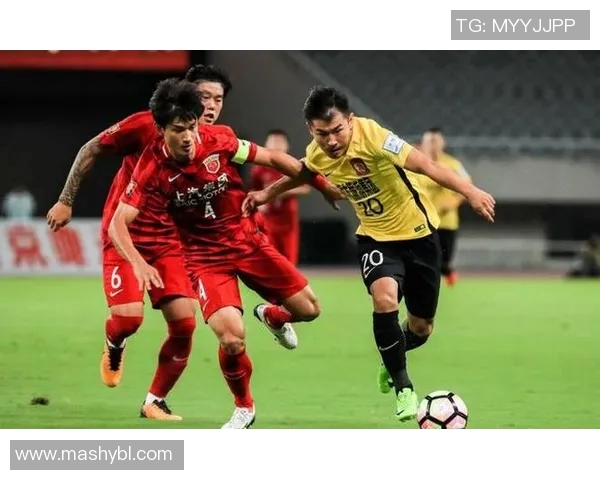 2017年足协杯上港与广州恒大激战回顾精彩瞬间与赛后分析 2017年足协杯上港与广州恒大激战回顾精彩瞬间与赛后分析